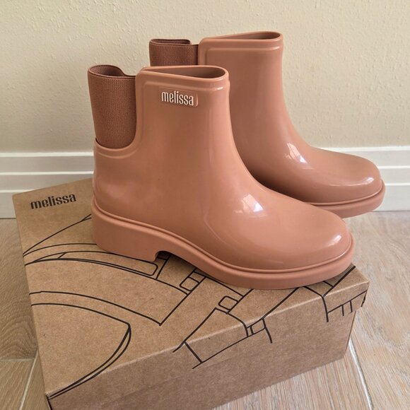 MELISSA Chelsea Boot ZIZE 9 - Picture 3 of 8